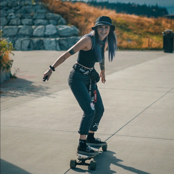 Meet your Posher, Lily - Picture 6 of 15